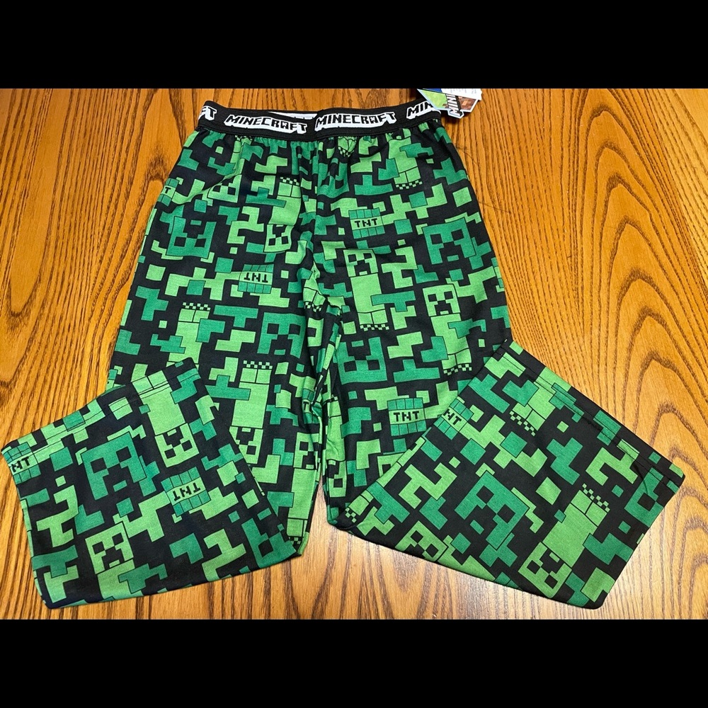Minecraft Creeper Boy's Lightweight Pajama Pants. Size S 4/5